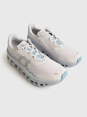On Cloudmonster sneakers frost
